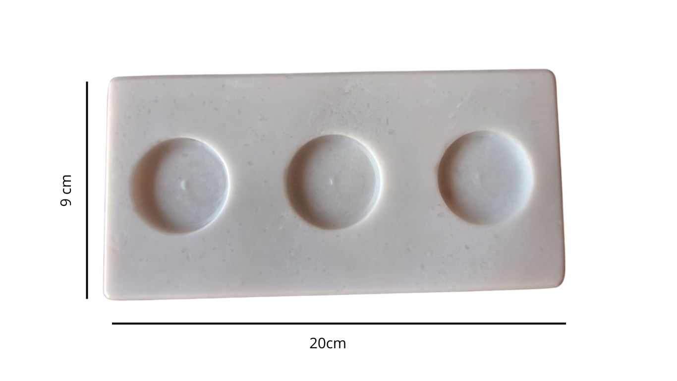 Accessorio decorativo in marmo bianco fatto a mano in Italia