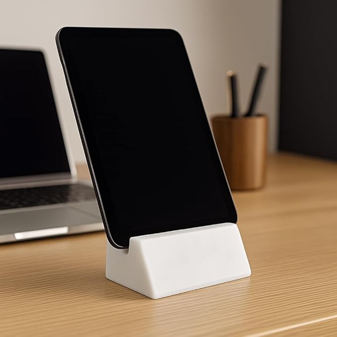 White Marble Stand for Tablet and Smartphone – Elegant and Stable Desk Holder – Handmade in Italy | Kalu Creations