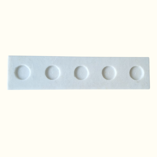 Kerzenhalter aus weißem Marmor, 39,5 x 9,5 cm – 5 Löcher für Kerzen oder Teelichter – Elegantes, handgefertigtes Design – Hergestellt in Italien – Kalu Creations
