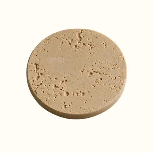 Set mit 4 runden Untersetzern aus Naturtravertin, Ø 10 cm – Elegant und langlebig, kratzfest, fleckenabweisend – Handgefertigt in Italien – KALU Creations